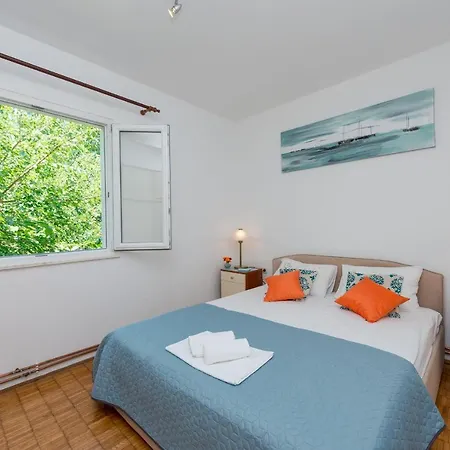 With A Parking Space Buici, Dubrovnik - 12987